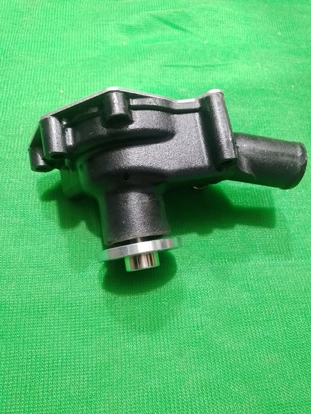 BƠM NƯỚC 4BD1 EX120 EX150 SK120-1/3  4 LỖ* CÚT NƯỚC THẲNG - JPC