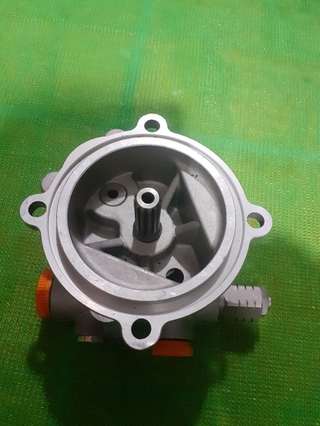 BƠM KHIỂN K3V112/ 4BL*12T*3 đường dầu*Cổ 90* Van ngoài- HANDOK