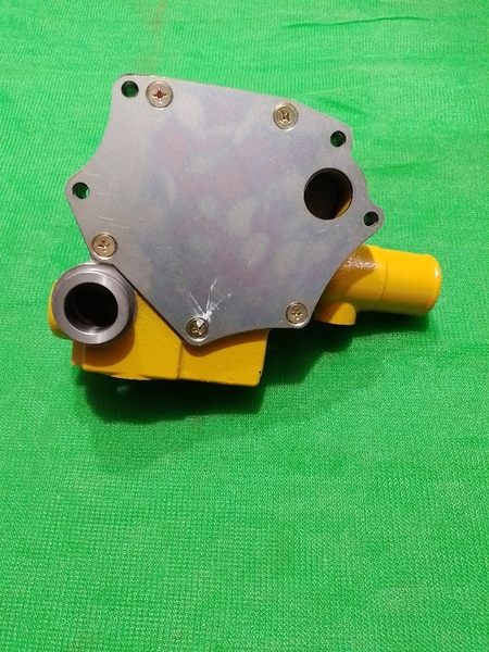 BƠM NƯỚC 6D95 PC100 PC120-3/5 PC200-5 6 lỗ JPC