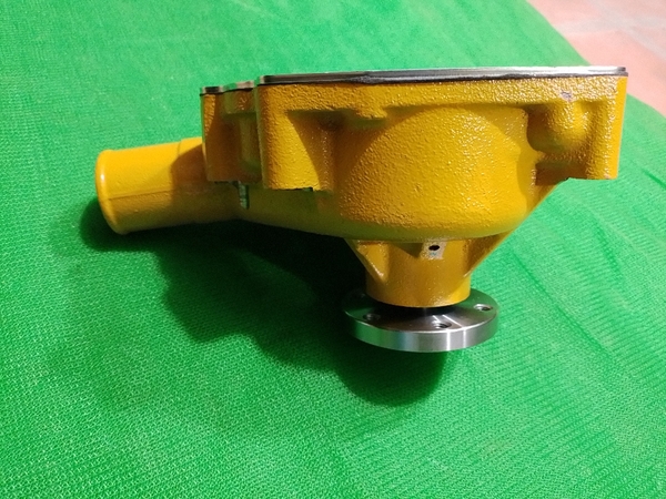 BƠM NƯỚC 6D95 PC100 PC120-3/5 PC200-5 6 lỗ JPC
