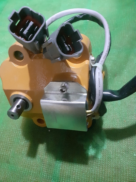 MÔ TƠ GA PC200-5 BH 2 THÁNG CNP