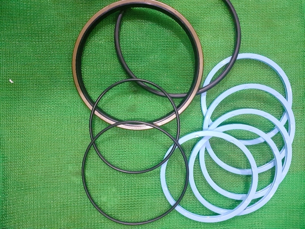 PHỚT TRUNG TÂM EX100/120/200/ 300/350-2/3/5-ROI90*5S (125*140*7)- ATS