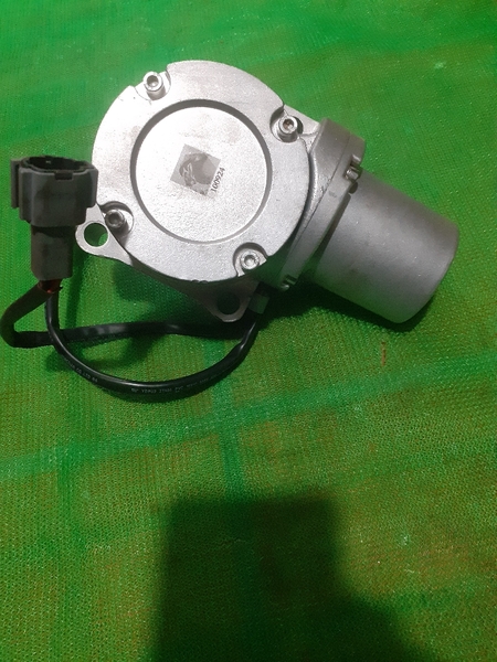 MÔ TƠ GA EX200-5/6 = ZX300- ZX 200-1/EX 75 ZX 225 BH 4 T - TN