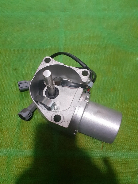 MÔ TƠ GA EX200-5/6 = ZX300- ZX 200-1/EX 75 ZX 225 BH 4 T - TN