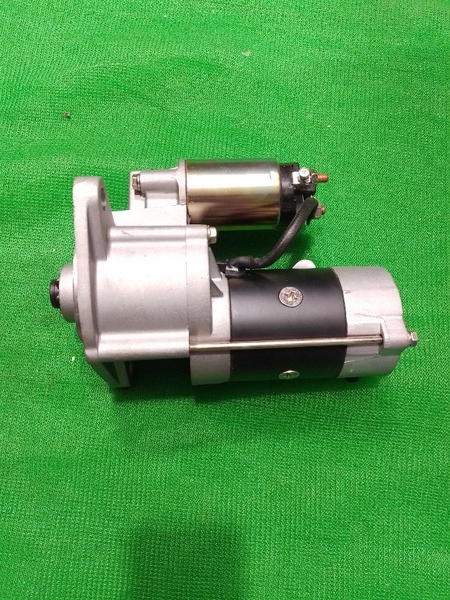 MÁY ĐỀ 4D31 9R*3 TAI*D34 * TÂM 143*105*105