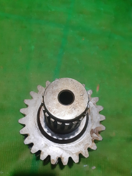 TRỤC BÁNH  RĂNG SỐ TẦNG LÙI SỐ D50-16 20T*25R*26R -QTN