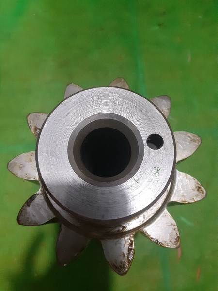 TRỤC D50-17 11R*3 CÁ L284*HBR11 - QTN