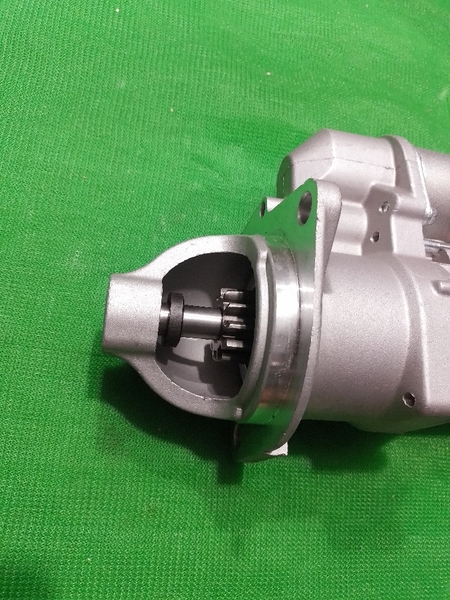MÁY ĐỀ EX220-1/3/5 HO6C HO7C  11R*3T LỆCH*D40* CỔ 100 JPC
