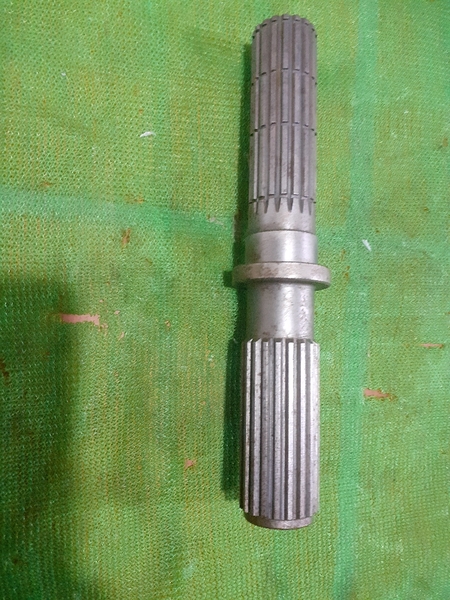 TRỤC SỐ TM D41-6 20T*18T*H233 QTN