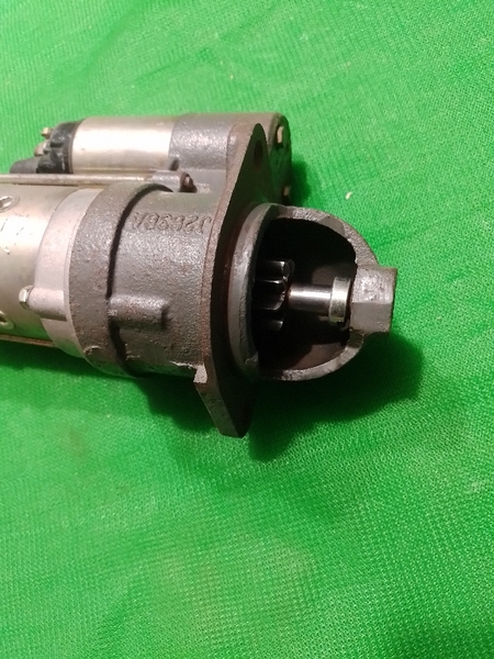 MÁY ĐỀ 4D95 9R*2T có mõm, tâm tai 121 D35 CỔ NGƯỢC ĐỜI CỔ