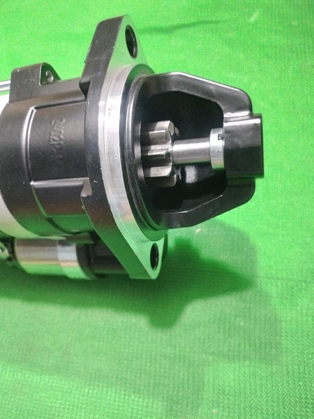MÁY ĐỀ PC60-6 4D95 = 4BD1 EX120-5 9R*2 TAI*có mõm* 24V D35*tâm 120*Cổ 95 - ATK
