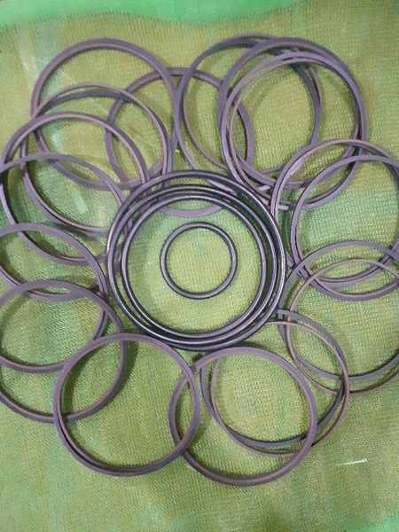 PHỚT TRUNG TÂM SK100 LỐP- MSJA130*15S -ST