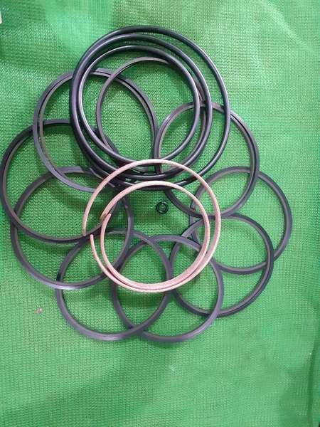 PHỚT TRUNG TÂM R1400W-7/9: CỔ TO- MSJA100*9 - 24