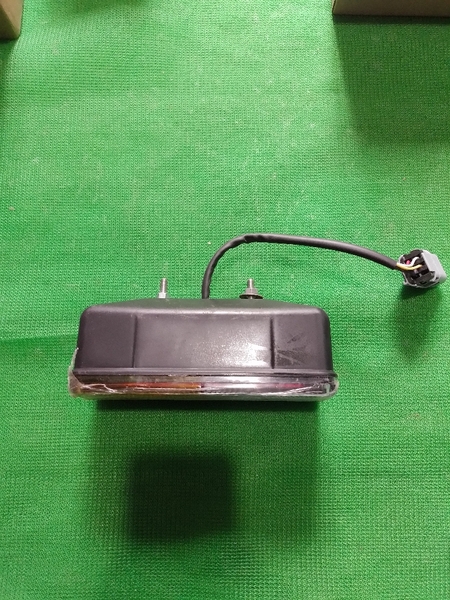 ĐÈN HẬU DX55 = DH55 = MX55 - trái