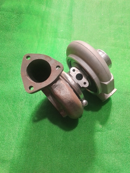 TUR BO  R200/6D16 TD06 GARRET.ĐẾ 3BL TÂM 65.CỔ HÚT(42*53) CỔ GIÓ(53*62) XẢ 3BL TÂM 70