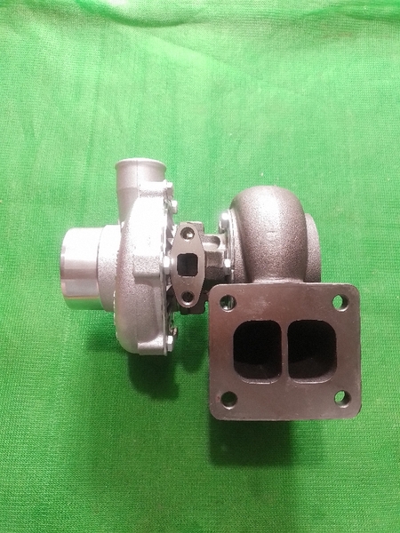TUR BO PC200-3/6D105 /TO4B59 .đế 70*82* cổ hút 43*51*cổ gió 69*76 GARET ĐỎ BH 03 THÁNG ( KÈM ĐK)
