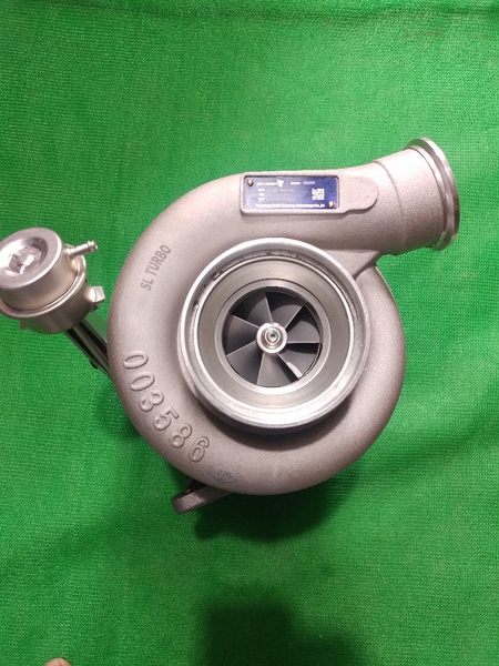 TUR BO PC300-6/7/8/ 350-8/6D114/HX40W SL CỔ LOE CHÂN TO ĐẾ(70*83) CỔ HÚT(54*74) CỔ GIÓ(95*102) ( ĐẦU VÒI LOE MỘT CHÚT)
