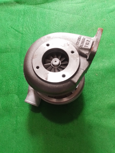 TUR BO DH220-5 S140-5 DB58  H1C SL- c gió 67*76, cổ hút 41*51, cổ xả 4bl tâm 88, đế 45*86