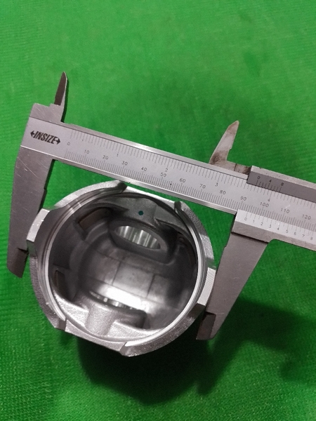 PISTON 4D94E XM DẦU 4.5 ĐỈNH TÉP CAO 104 - IZUMI ĐL