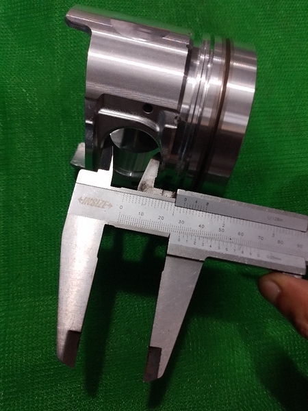 PISTON 4D95 ĐỈNH TÉP KẸP THÉP H94 IZUMI