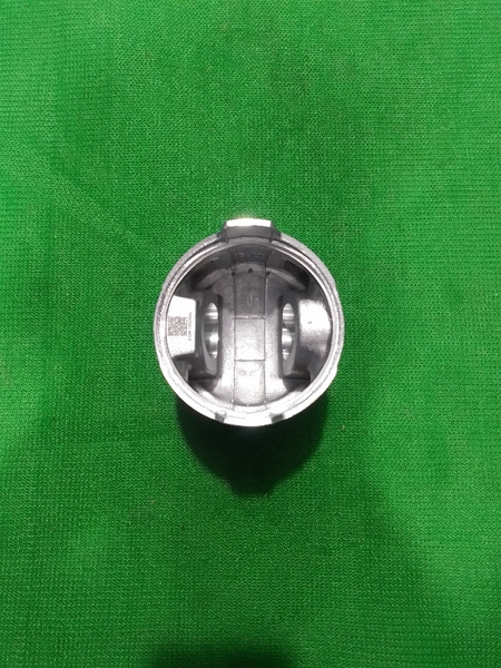 PISTON 6D95L VUÔNG (2121) NỔ 55 H94 IZUM-N