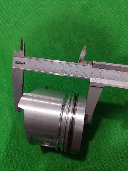 PISTON 6D95L VUÔNG (2121) NỔ 55 H94 IZUM-N