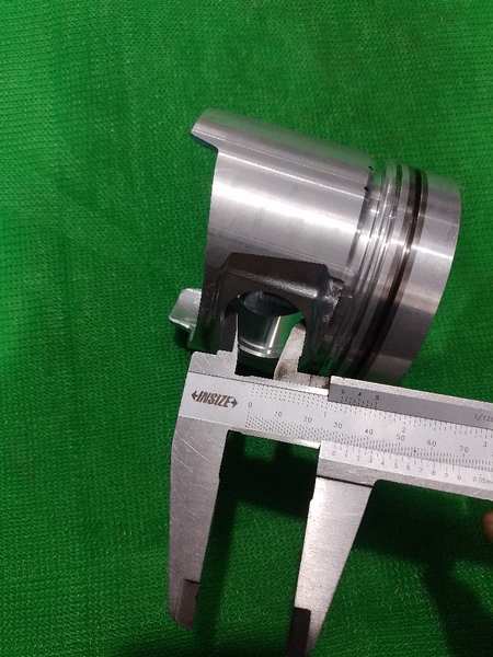 PISTON 6D95L VUÔNG (2121) NỔ 55 H94 IZUM-N