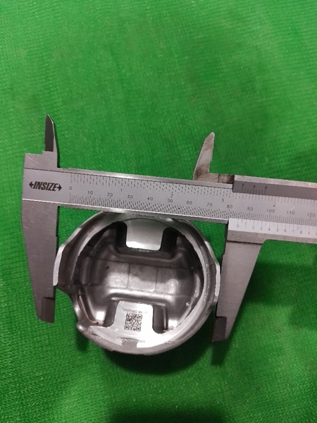 PISTON 4LE1 đỉnh TÉP trái tim,có kẹp thép IZUMI