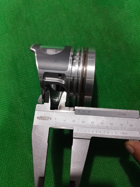 PISTON 4LE1 đỉnh TÉP trái tim,có kẹp thép IZUMI