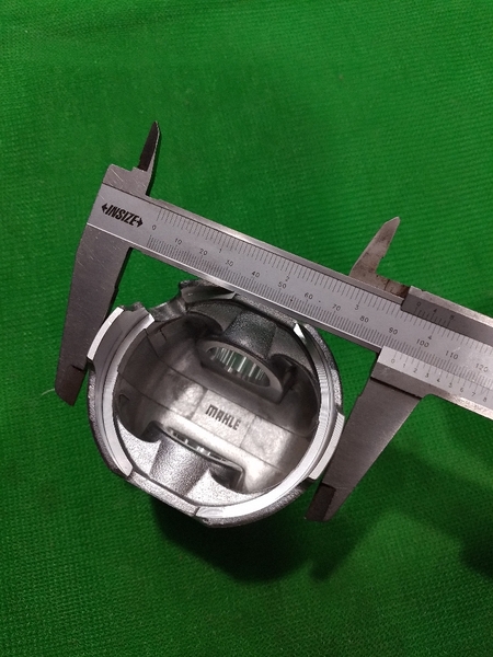 PISTON 4D94E ĐỈNH NHỌN HÃNG CLEVIT