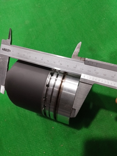 PISTON 6D16 IZUMI (N59 ẮC 38 THÂN ĐEN KẸP THÉP)