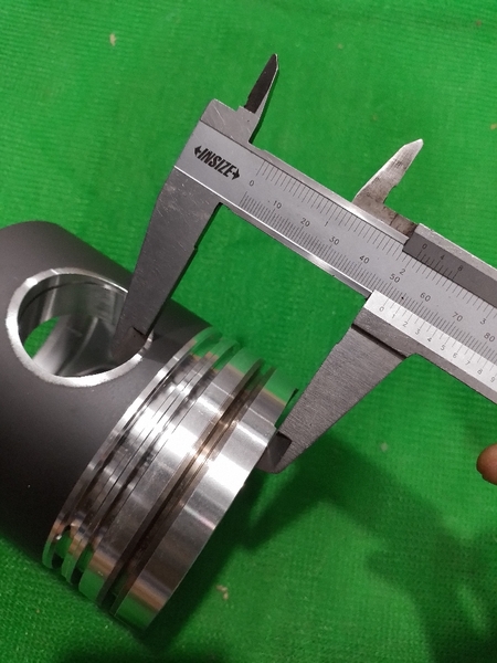 PISTON 1146  DOOSAN-HQ ĐỈNH NHỌN (KHÔNG BẠC ẮC )