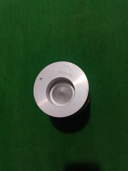 PISTON 6D34 N52 CÓ LỖ DẦU (CÓ LỖ CHÂN KHÔNG) - IZUMI