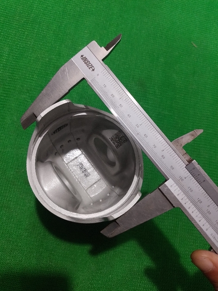 PISTON 6D31 NỔ TRÒN NHỌN CLEVIT