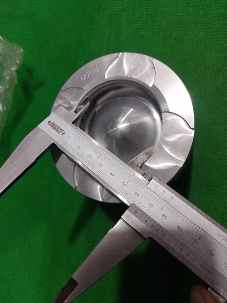 PISTON DL08 nổ tròn,đỉnh nhọn DOOSAN