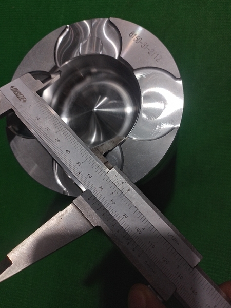 PISTON 6D125  NỔ 70 NHÔM ĐỈNH NHỌN  IZUMI - N