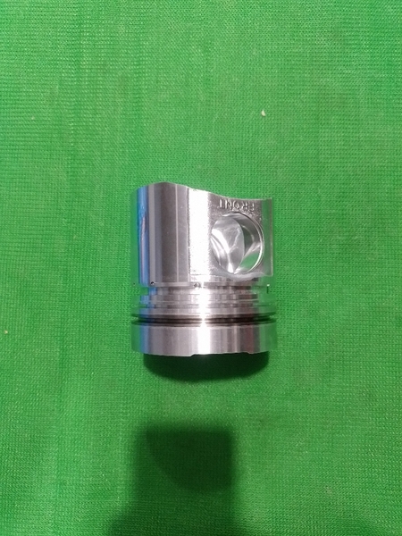 PISTON S6D105 IZUMI-N