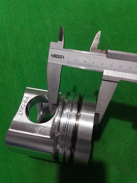 PISTON S6D105 IZUMI-N