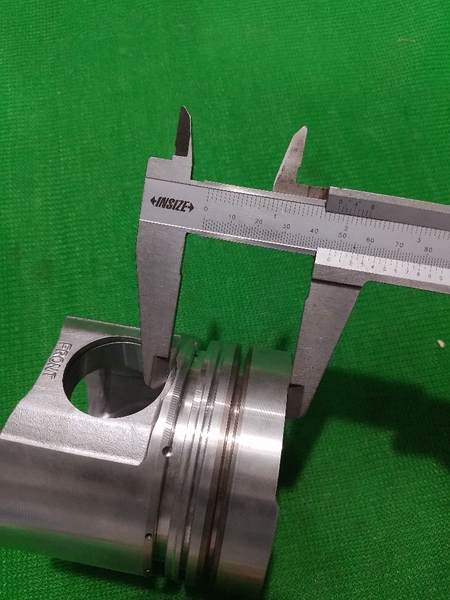 PISTON S6D105-1 nổ tròn đỉnh nhọn IZUMI-R