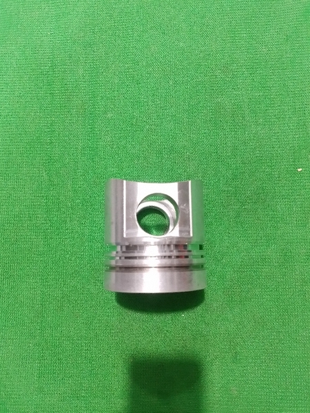 PISTON 6D105-1 NỔ VUÔNG   (MÁY ỦI) KẸP THÉP  IZUMI DL