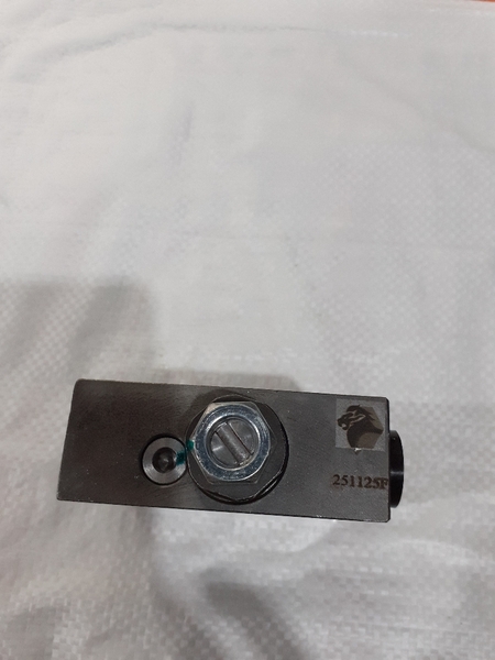 TRIẾT ÁP KHIỂN PC200-6 4 LỖ - BH5T - XỊN  - TN