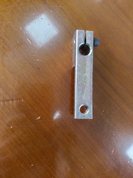 KẸP MÔ TƠ GA SK200-6 / KY0592