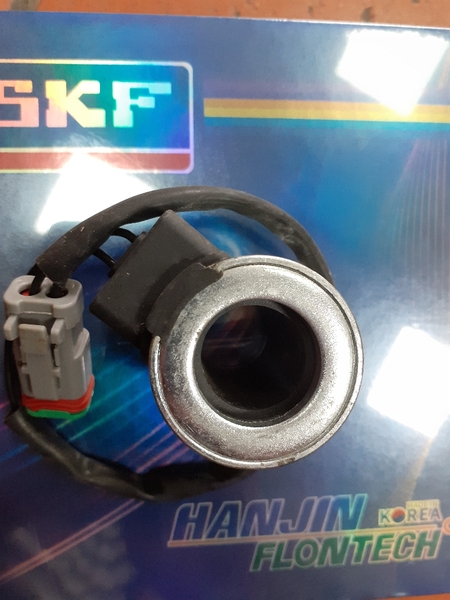 RƠ LE LỖ 19 24V*H50 THÂN TRÒN CÓ DÂY TN - BH05 T