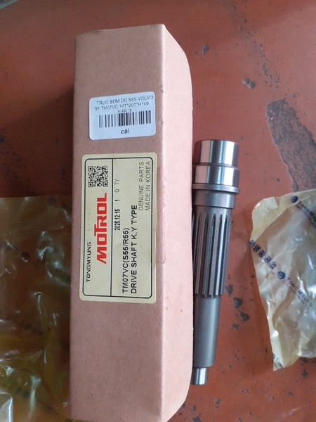 TRỤC BƠM DC S55 VOLVO 55 TM07VC 14T*20T*H149, (THEN DÀI 49, LÁP PHI 20) TM - TD