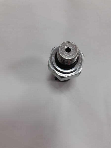 CẢM BIẾN ÁP SUẤT THẤP ZX200/ PHI 13 GIẮC TRÒN - BH04T