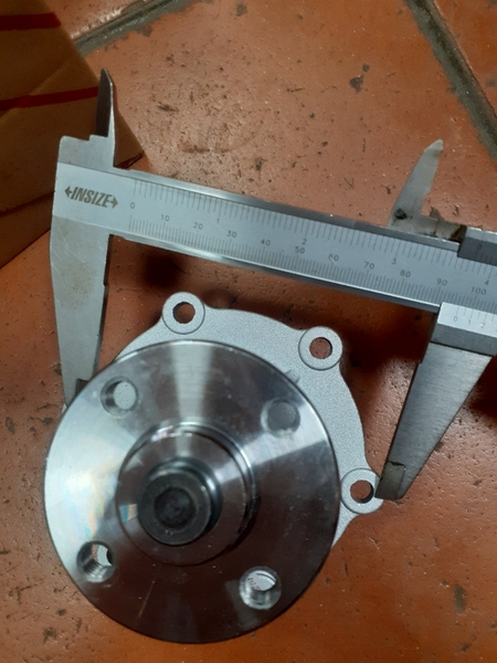 BƠM NƯỚC XE NÂNG 2J BU LY TO D28 6 (LỖ ) HLP