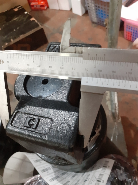 GA LÊ ĐỠ ZX200-3/5 ZX225-3 (-5 LƯU Ý CÓ ĐỜI TAI MỎNG NỮA)  ZX240 TAI DẦY 70 (35*90 M16*90) - CH