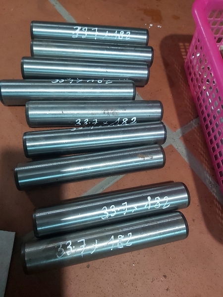 CHỐT XÍCH D41-6 /EX100/120 ZX135 33.7*182 - ACME/TURBO