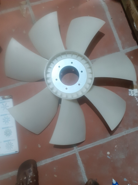 CÁNH QUẠT SK200-8/ JO5E: 7C*100*132*6 lỗ*650