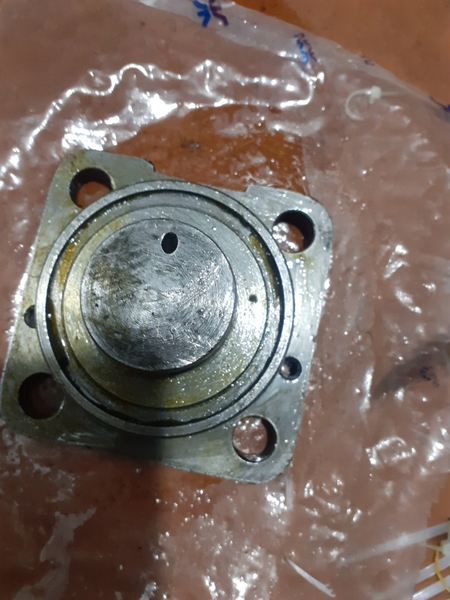MẶT BÍCH ĐẦU TRÂU S130-3/5 VUÔNG 4L - XP